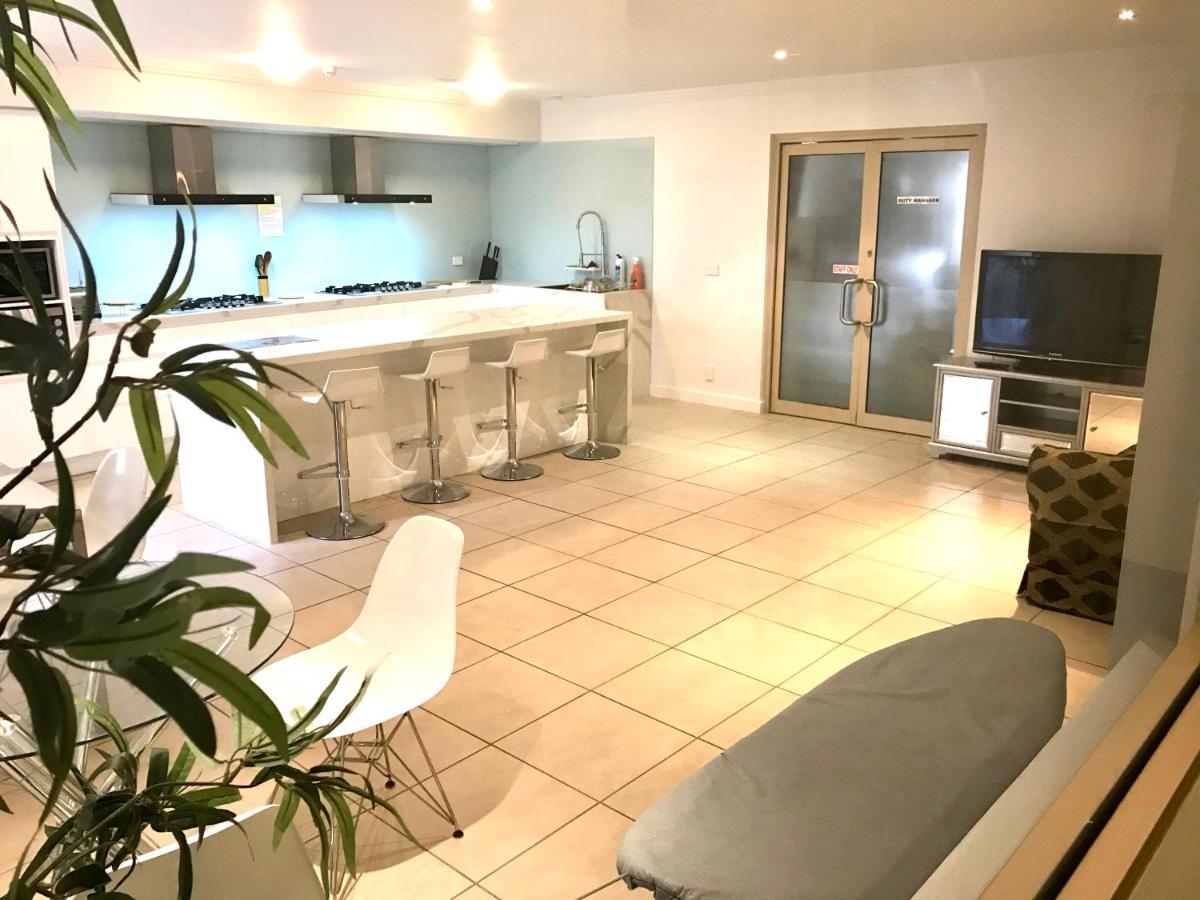 Cityview Aparthotel 3*