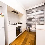 Superb 1 Bed Apartment In Syd Cbd Darling Harbour