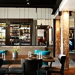 Pier One Sydney Harbour, Autograph Collection