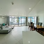 Stay At Hotel Steyne
