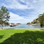Holiday Style Studio In North Sydney