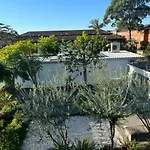 Art Deco Boutique Rooms