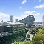 Stylish 4Bd Cbd Apartment