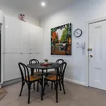 Long-Term Listing - Oversized Potts Point Studio