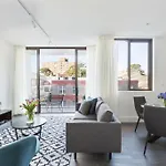 Botanik Apartment Hotel