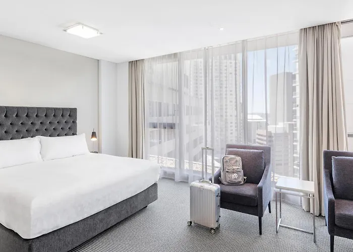 Meriton Suites Campbell Street, Sydney