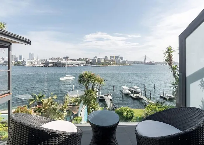 Harbourfront Oasis With Pool, Steps To Vivid And Iconic Sydney Views