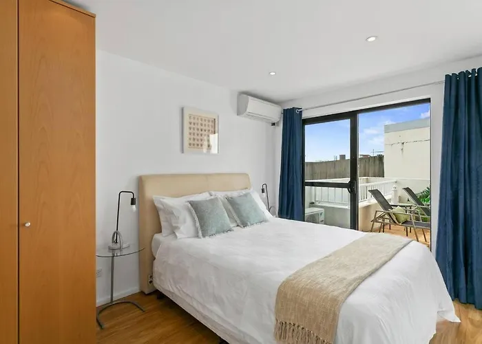 Fantastic Location And Comfort In Crows Nest Sant4