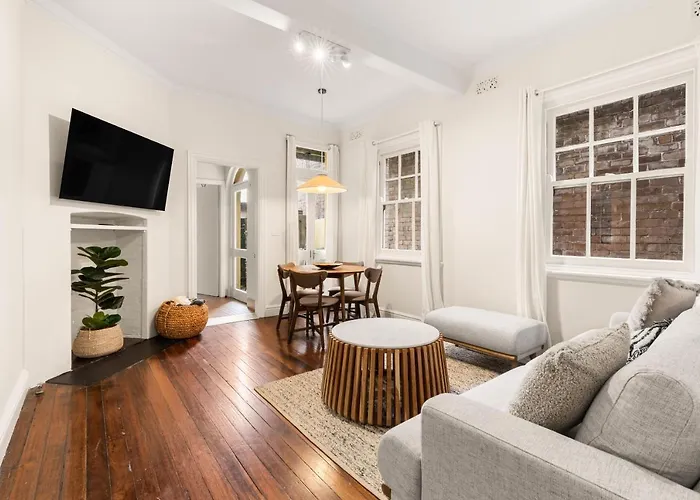 Historic Harbourside Townhouse