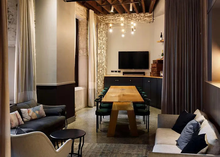 Hotel Woolstore 1888, Sydney - Handwritten Collection