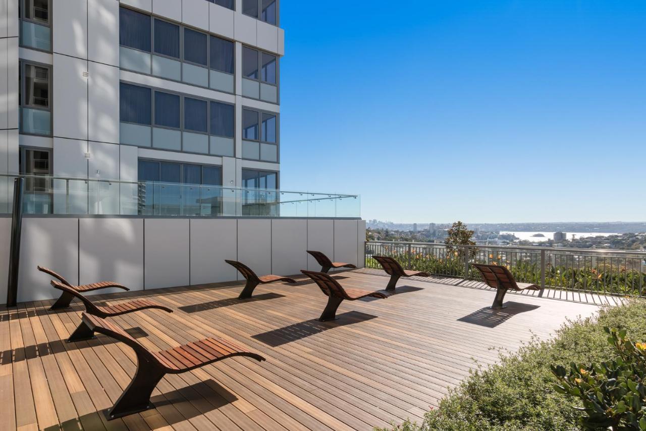 Hotel Meriton Bondi Junction 5*