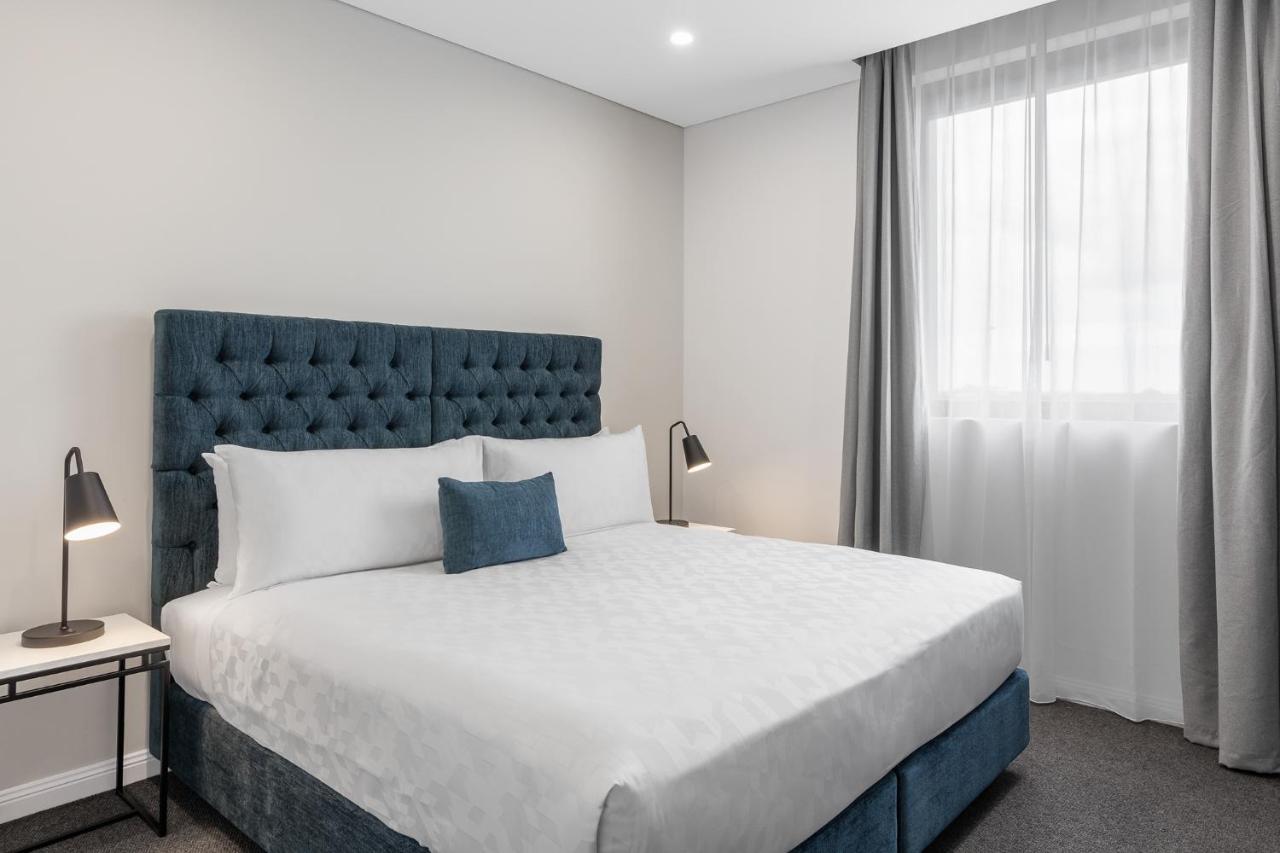 Hotel Meriton Coward Street, Mascot 5*
