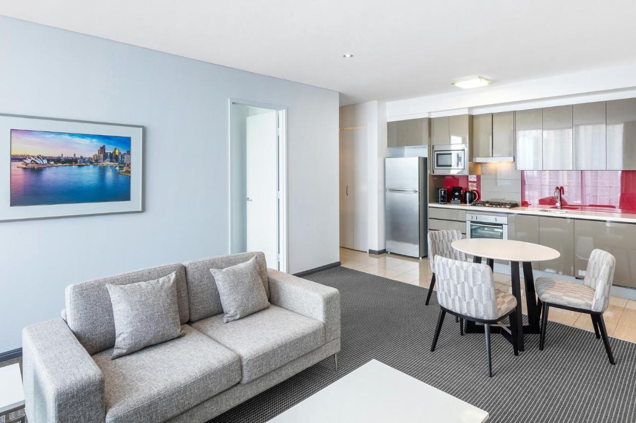 Meriton Campbell Street, 5*
