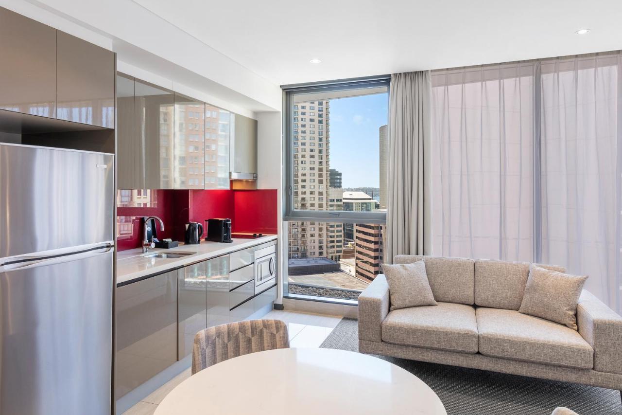 Meriton Campbell Street, Hotel