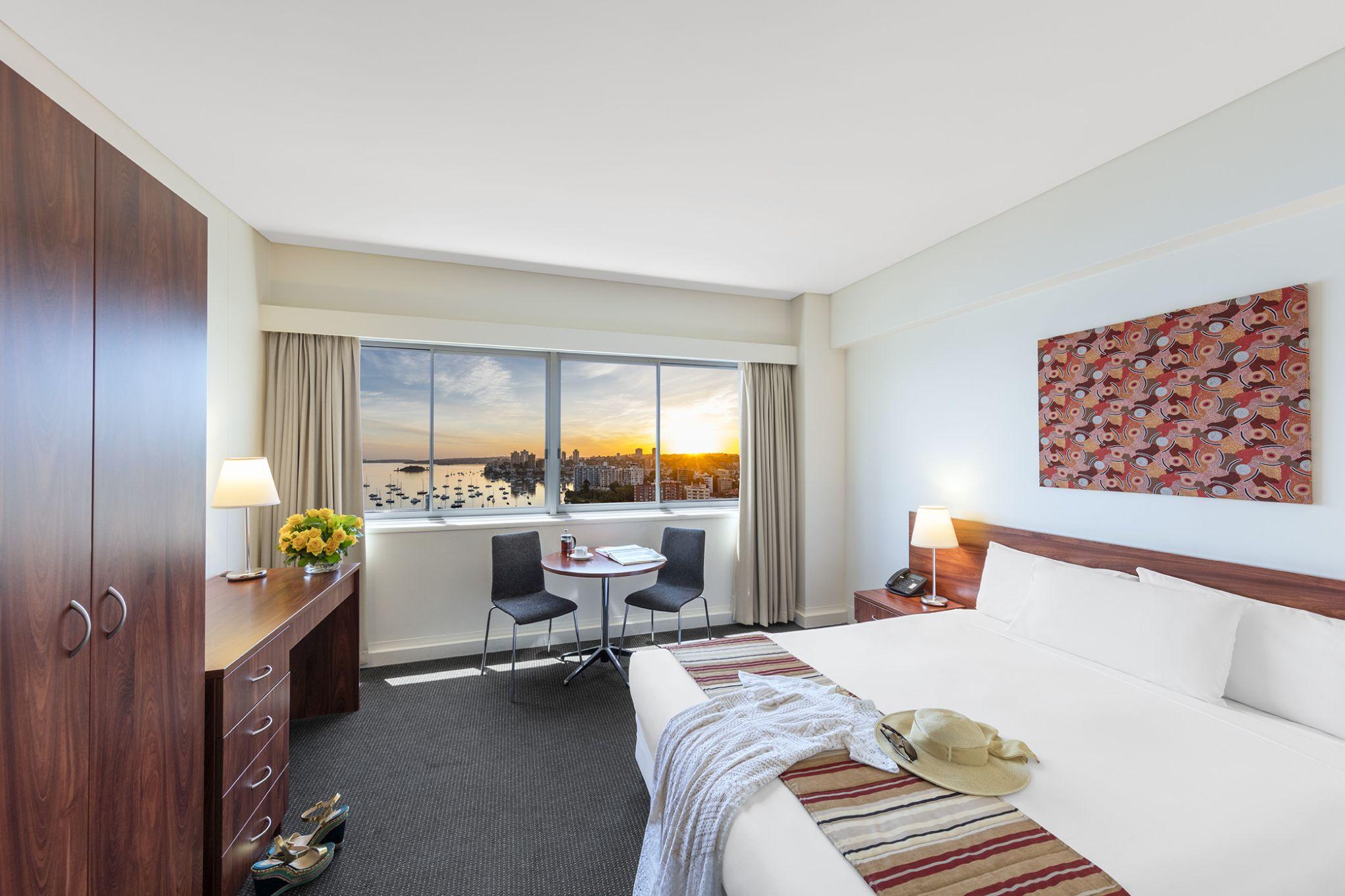 Macleay 4* Sydney