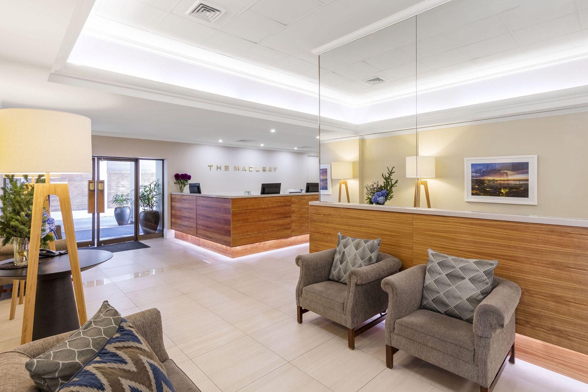 Macleay Hotel 4*