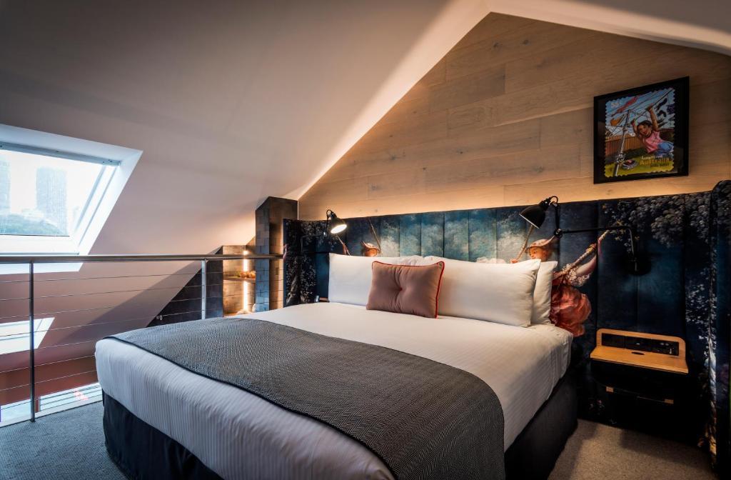 Ovolo Woolloomooloo Hotel Sydney