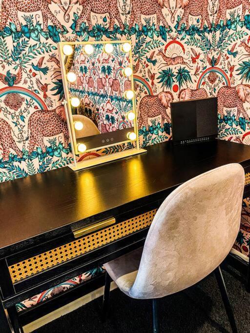 Darling Harbour Stunning Location With Pool, Gym, Wifi, Netflix Apartment *