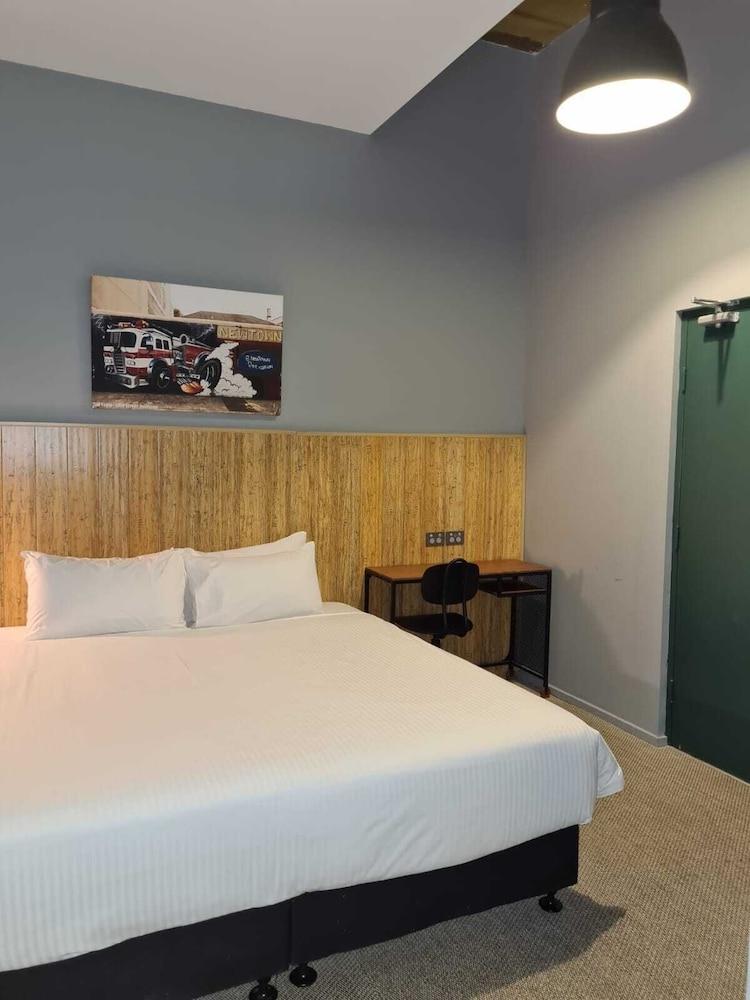 The Urban Newtown Hotel 4*