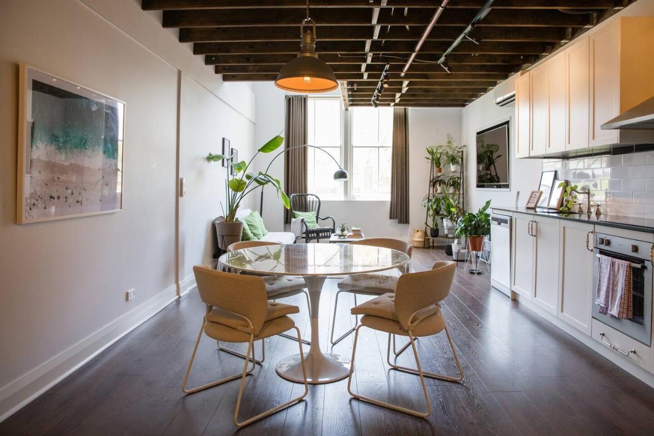 Loft-style Living - Sophisticated Urban Retreat