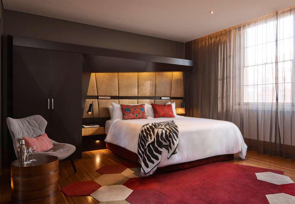 Hotel Qt Sydney