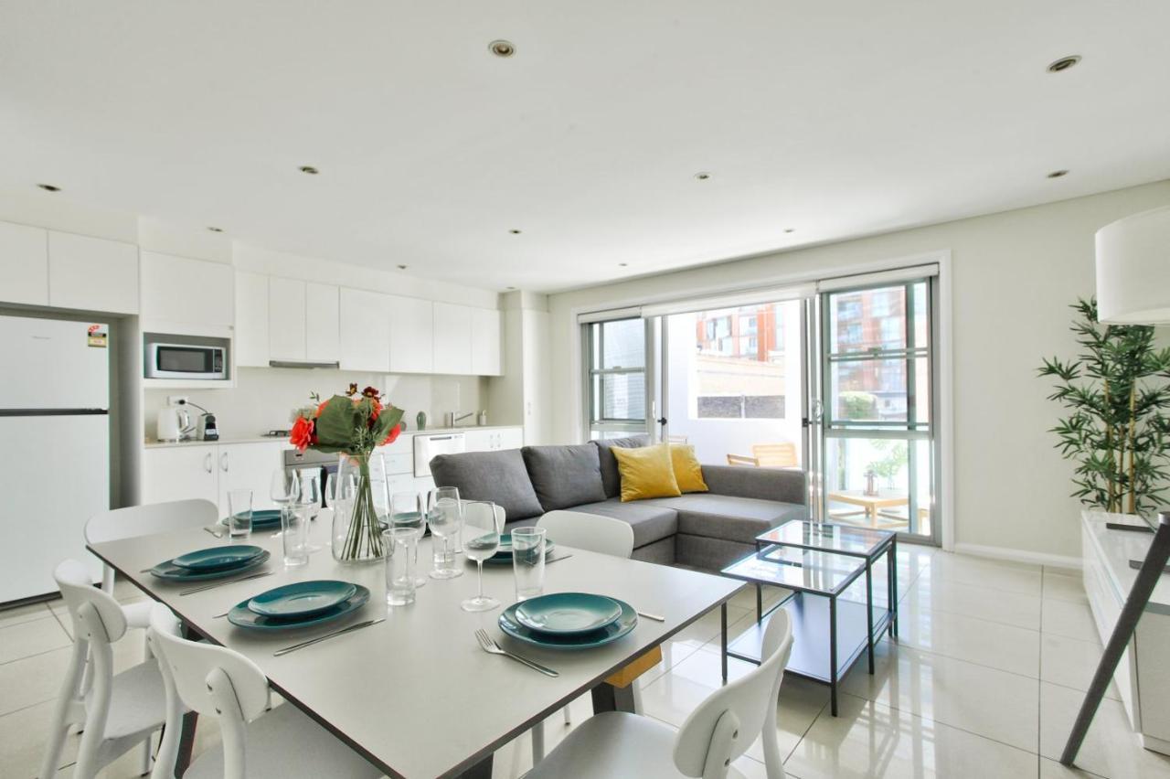 Apartment 2 Bedroom - Darling Harbour - Queen St Sydney