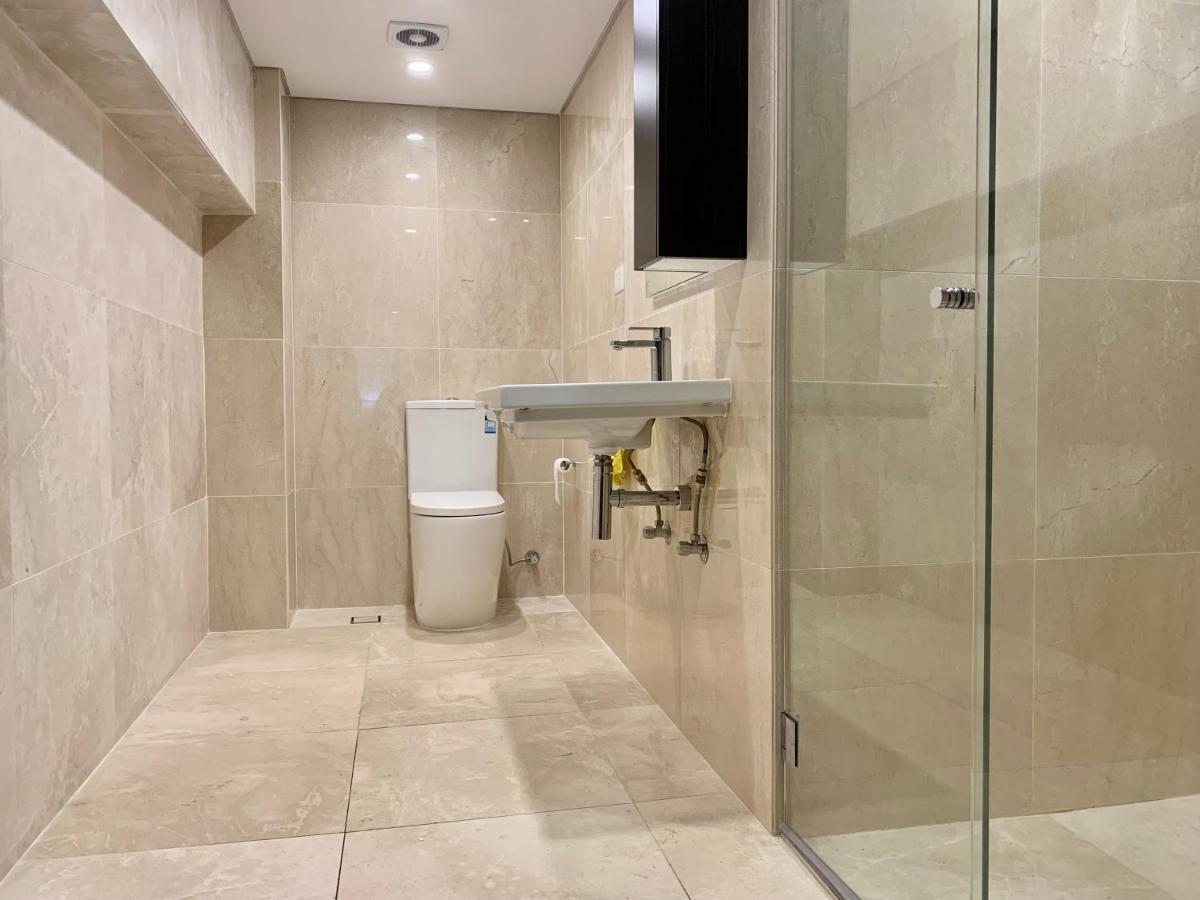 Spacious Putney Studio-2 Beds, Short Drive To Parklands & Olympic Sydney