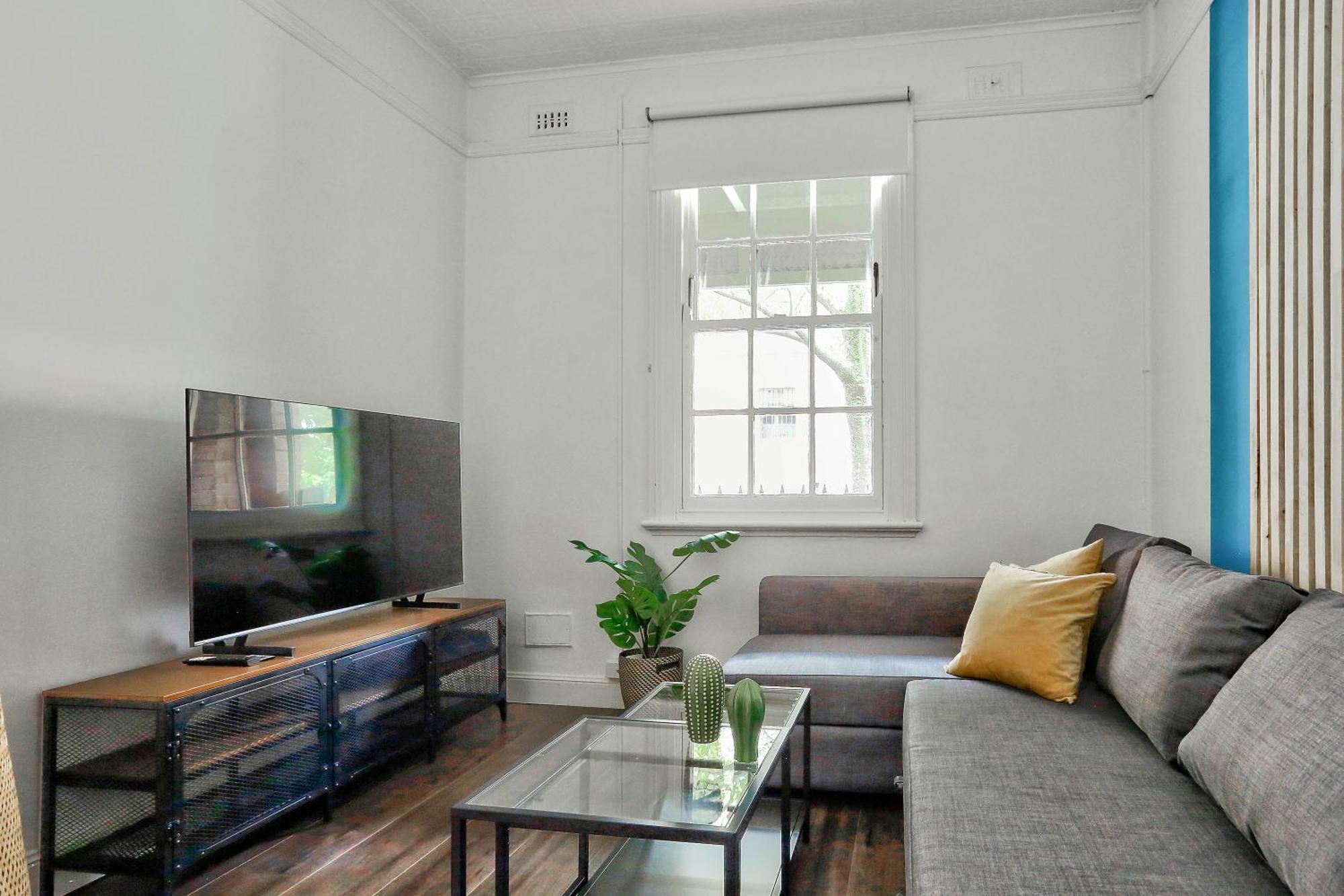 Spacious 3 Bedroom House Centre Millers Point