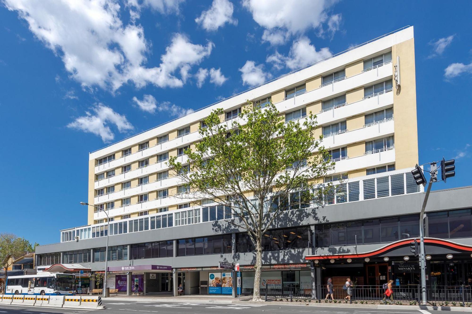 Park Regis Concierge Aparthotel 4*