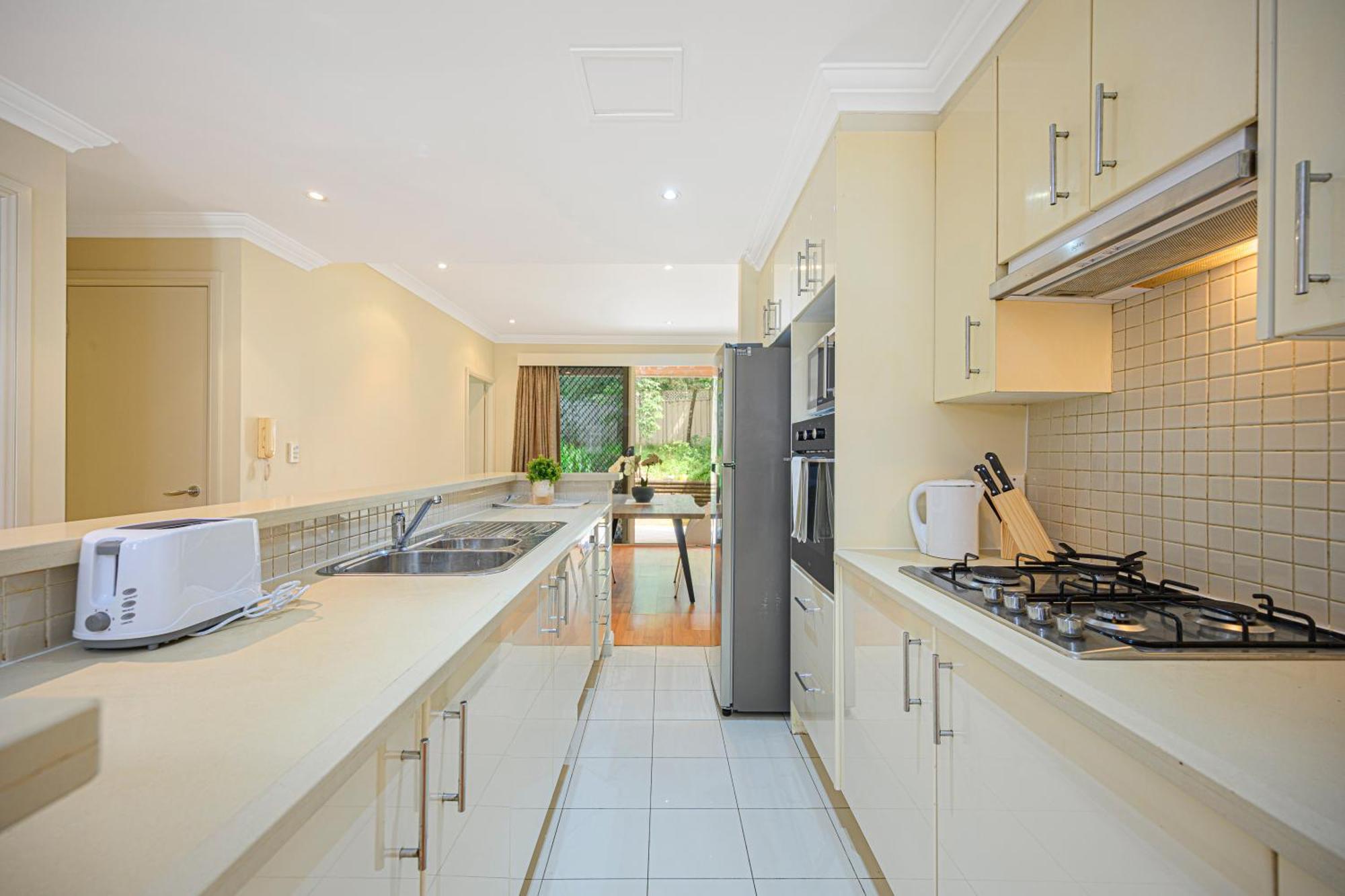 Marsfield New Modern Townhouse *