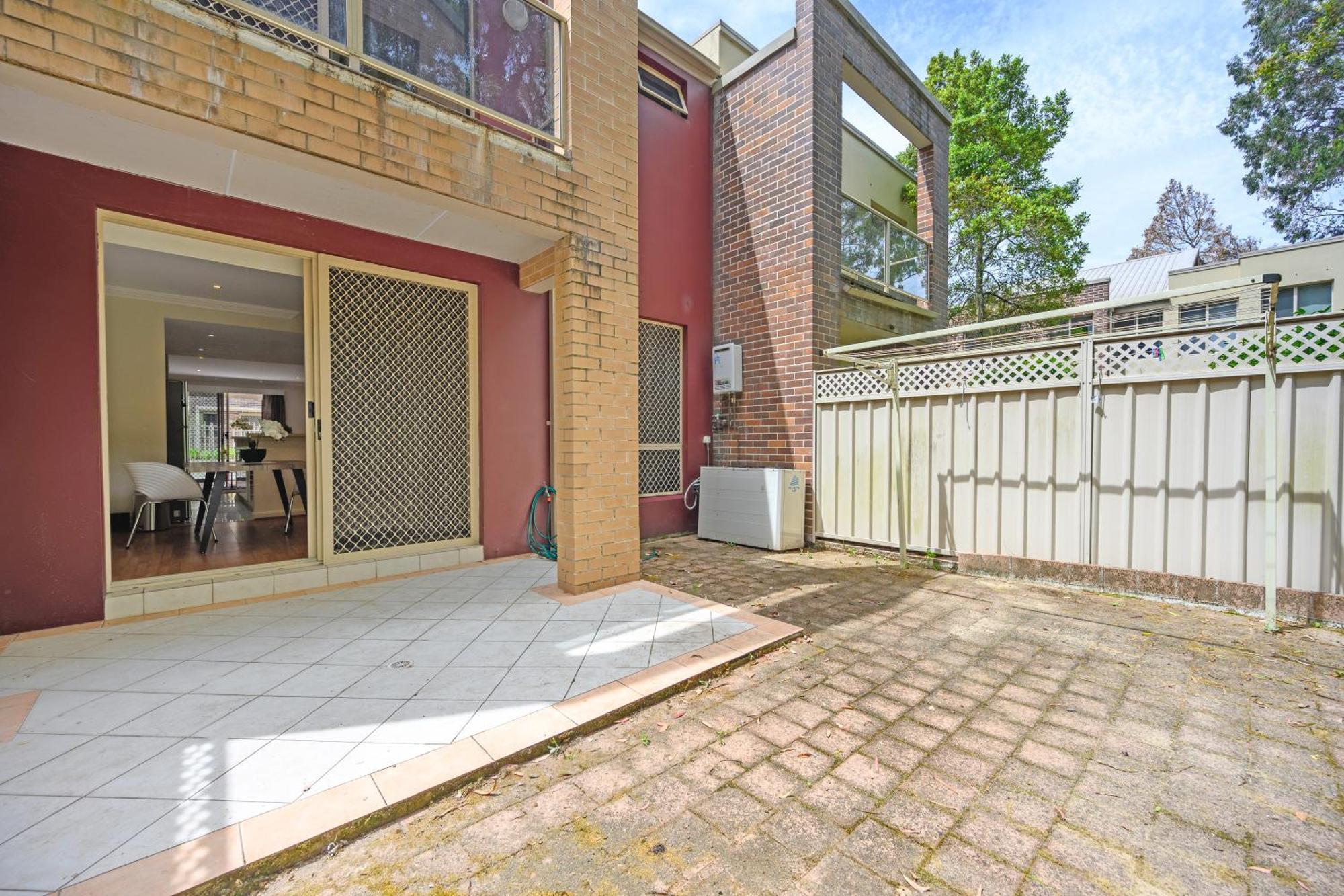 Marsfield New Modern Townhouse Holiday home Sydney