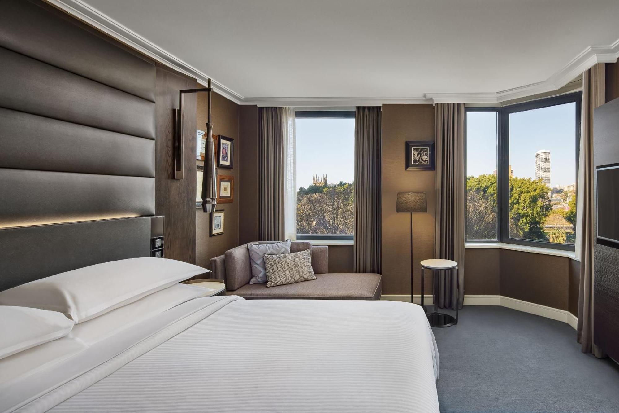 Hotel Sheraton Grand Hyde Park 5*
