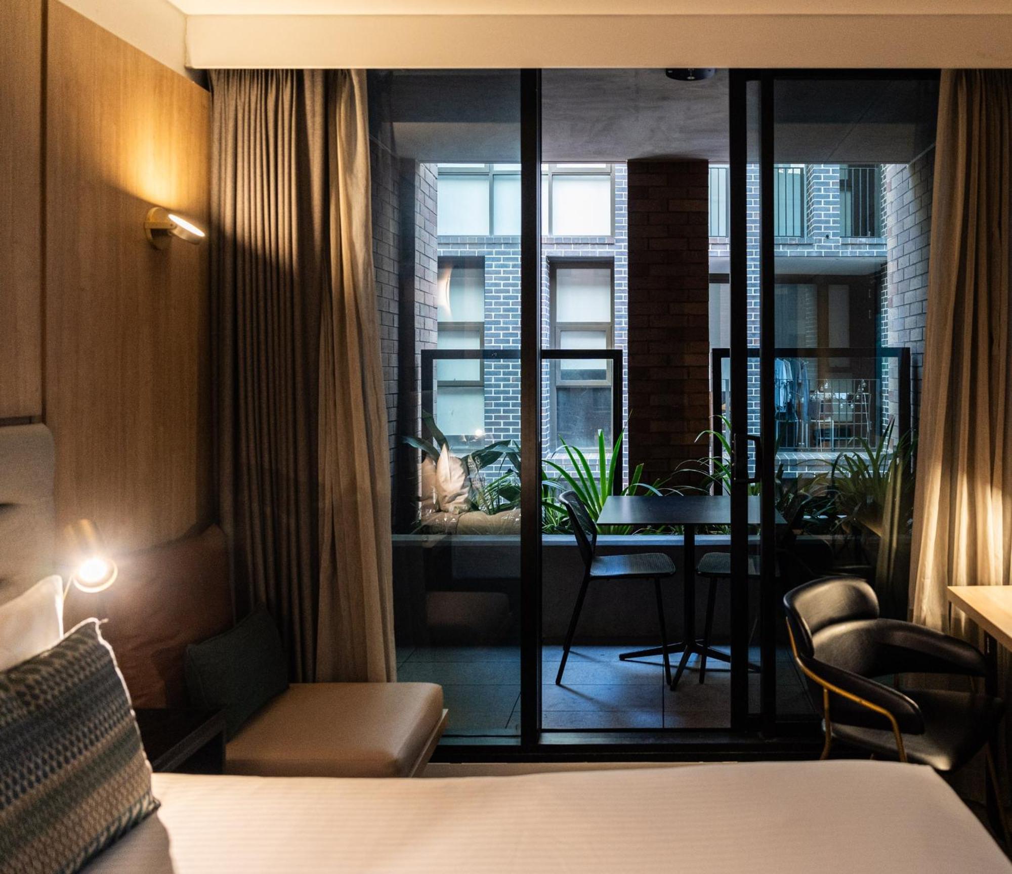 Vibe Darling Harbour Hotel