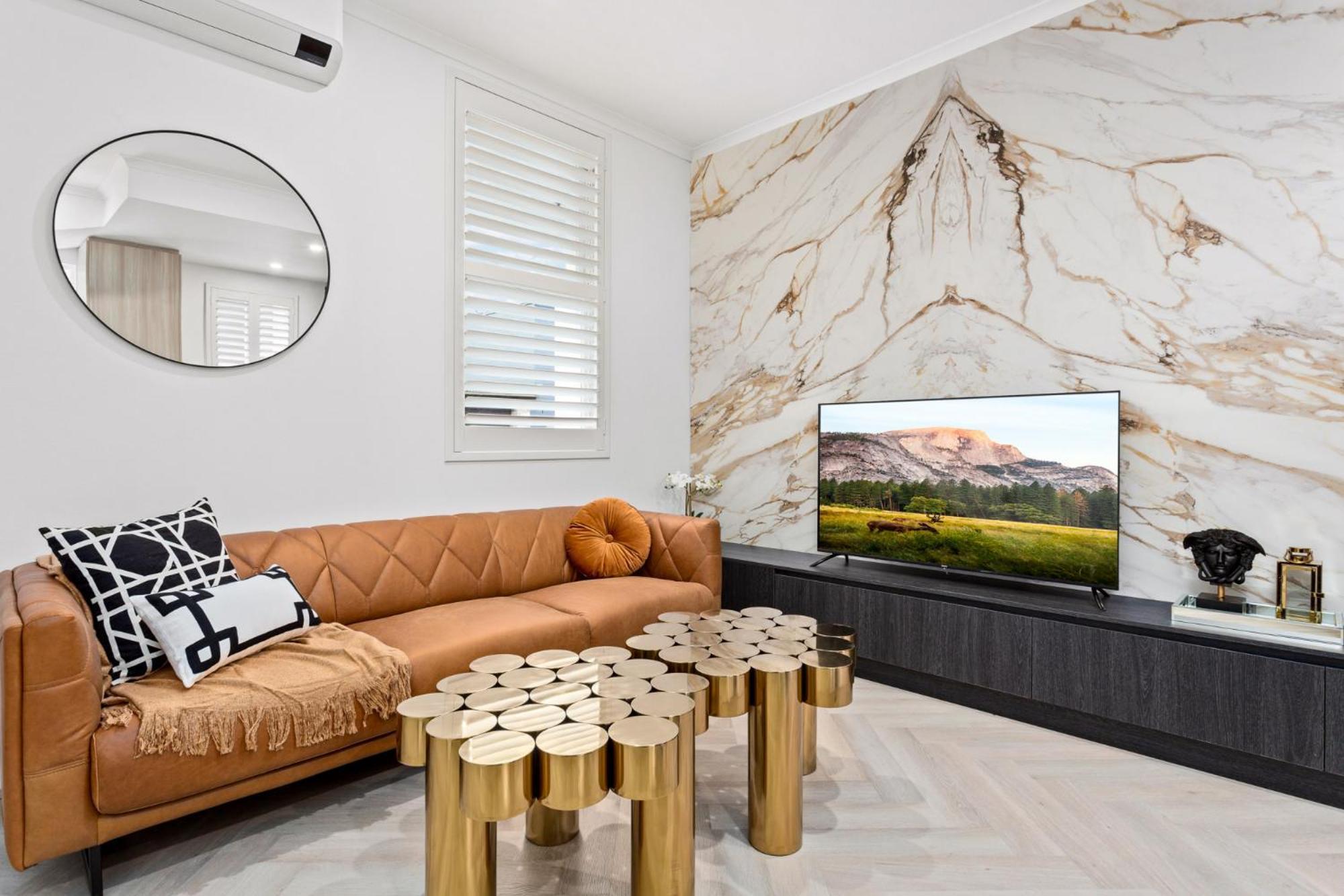 Central 2-bed Terrace House By The Harbour *