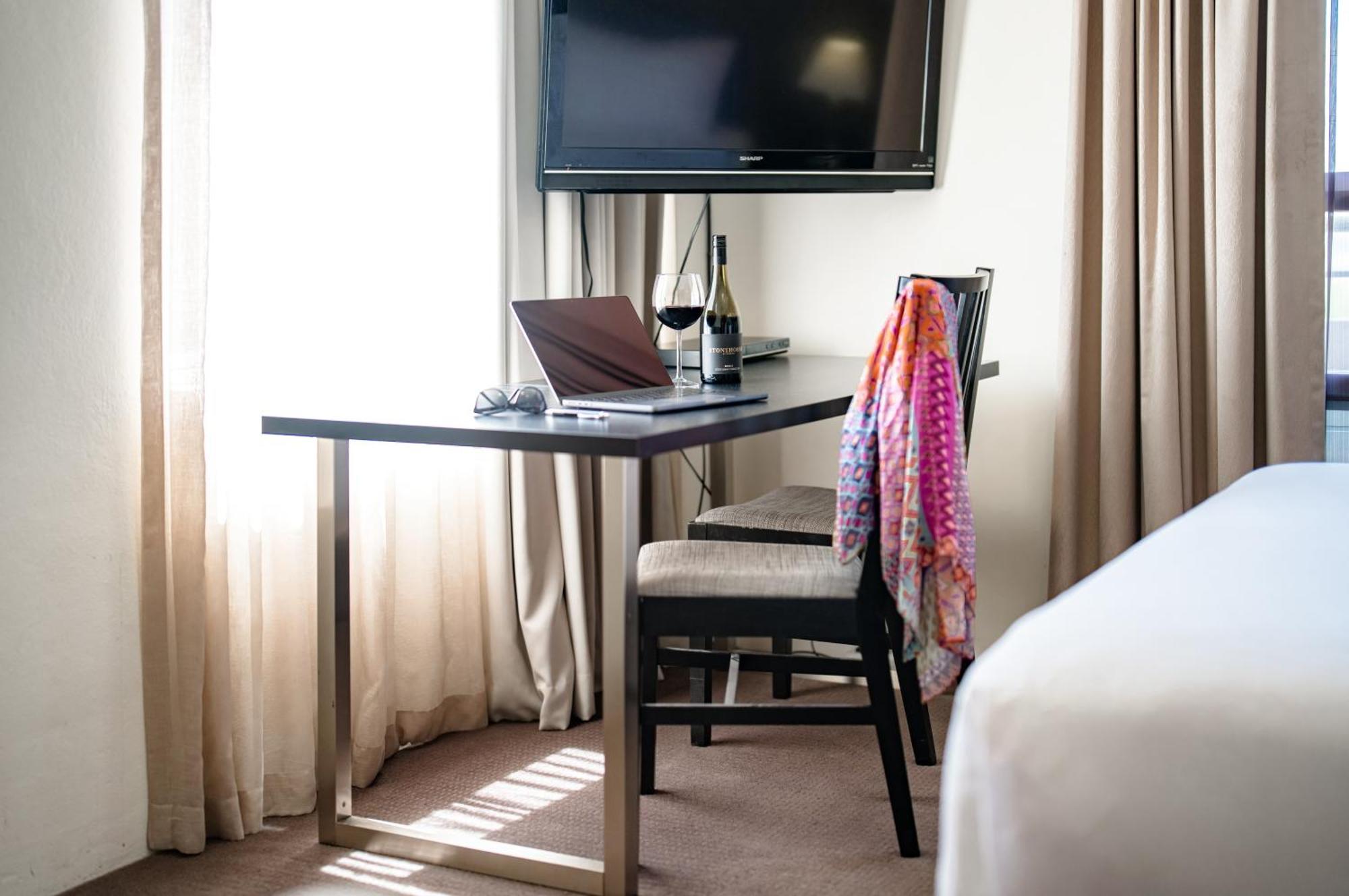 Park Regis Concierge 4*