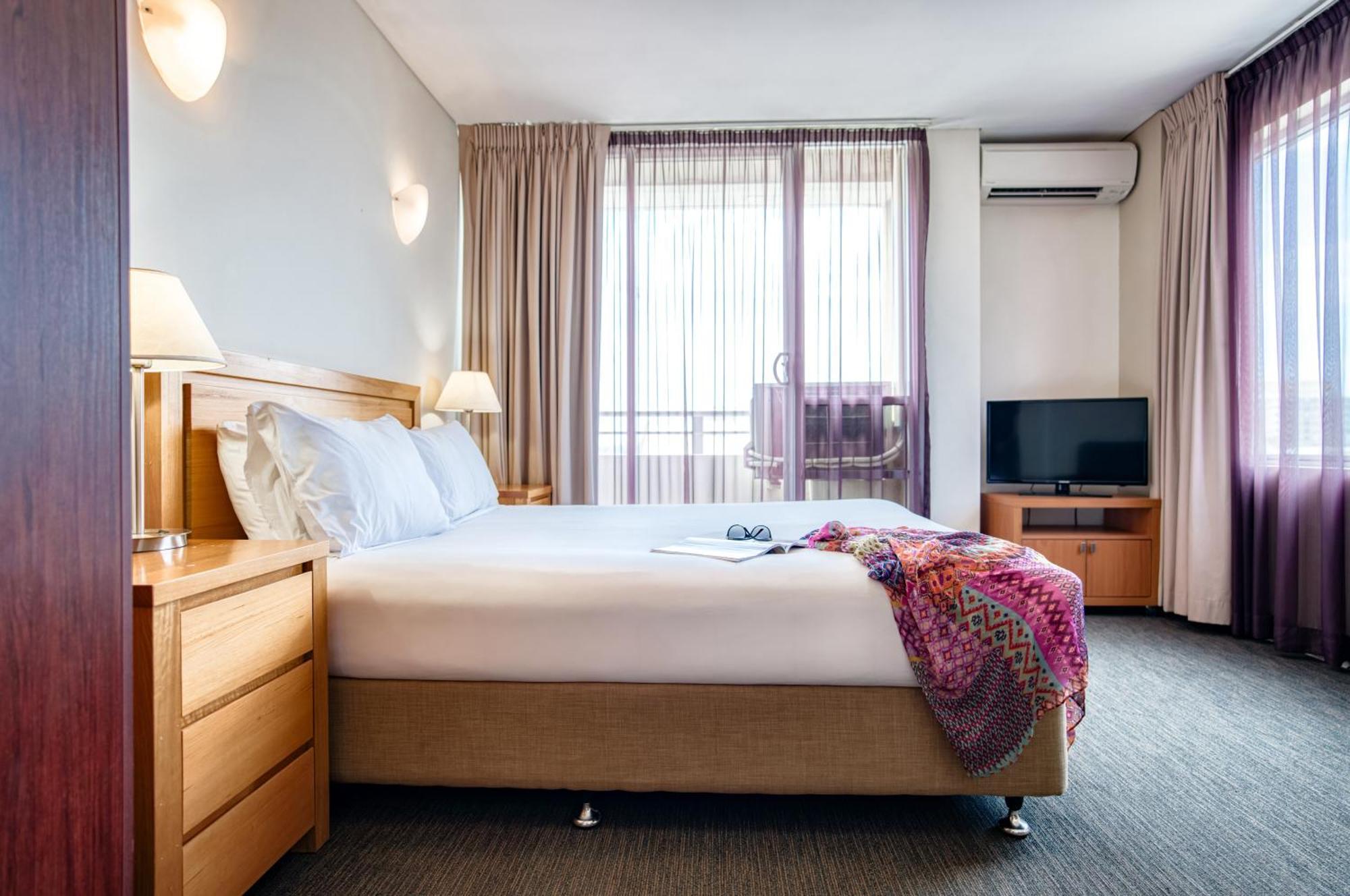 Aparthotel Park Regis Concierge
