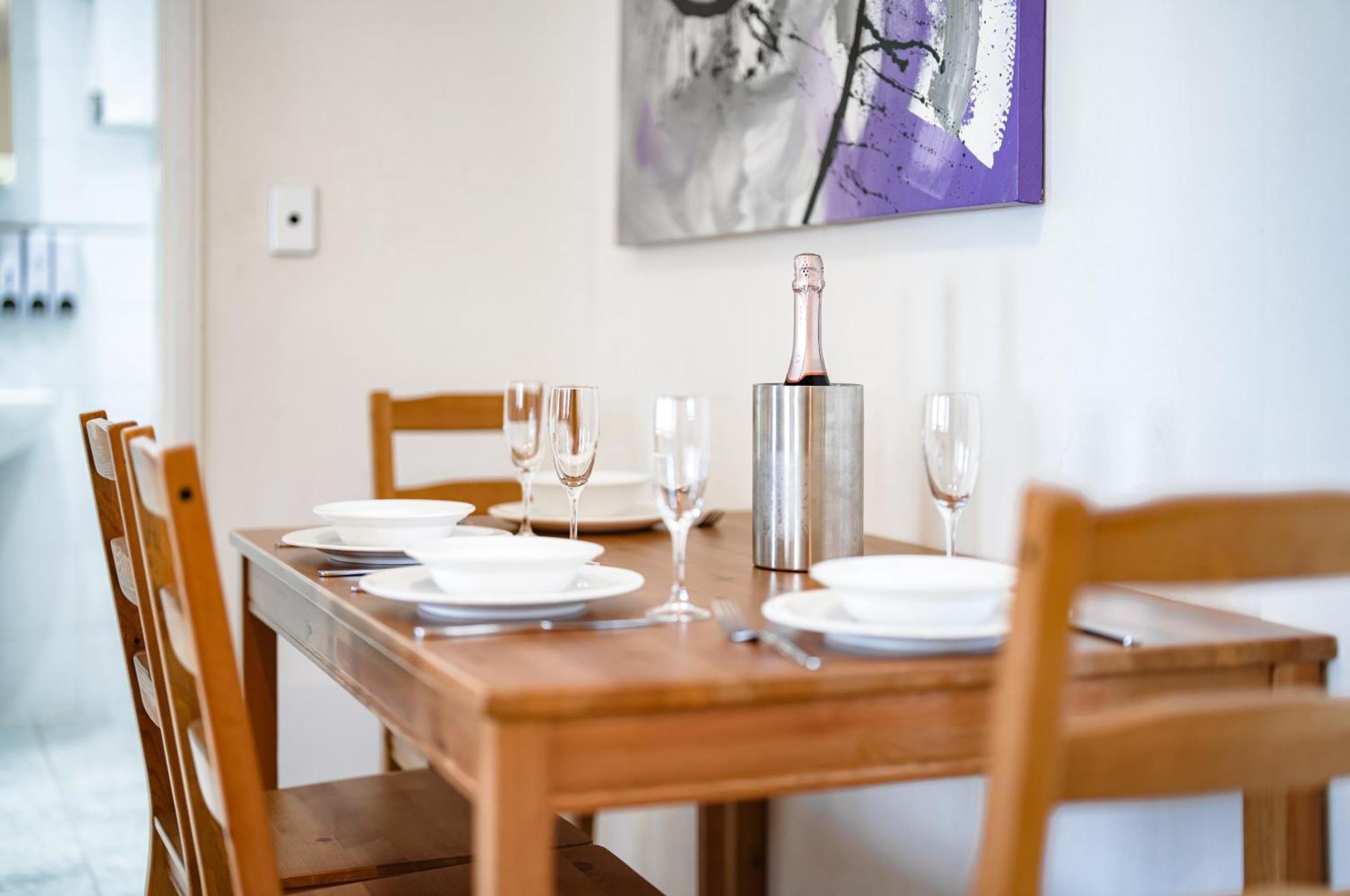 Park Regis Concierge Aparthotel