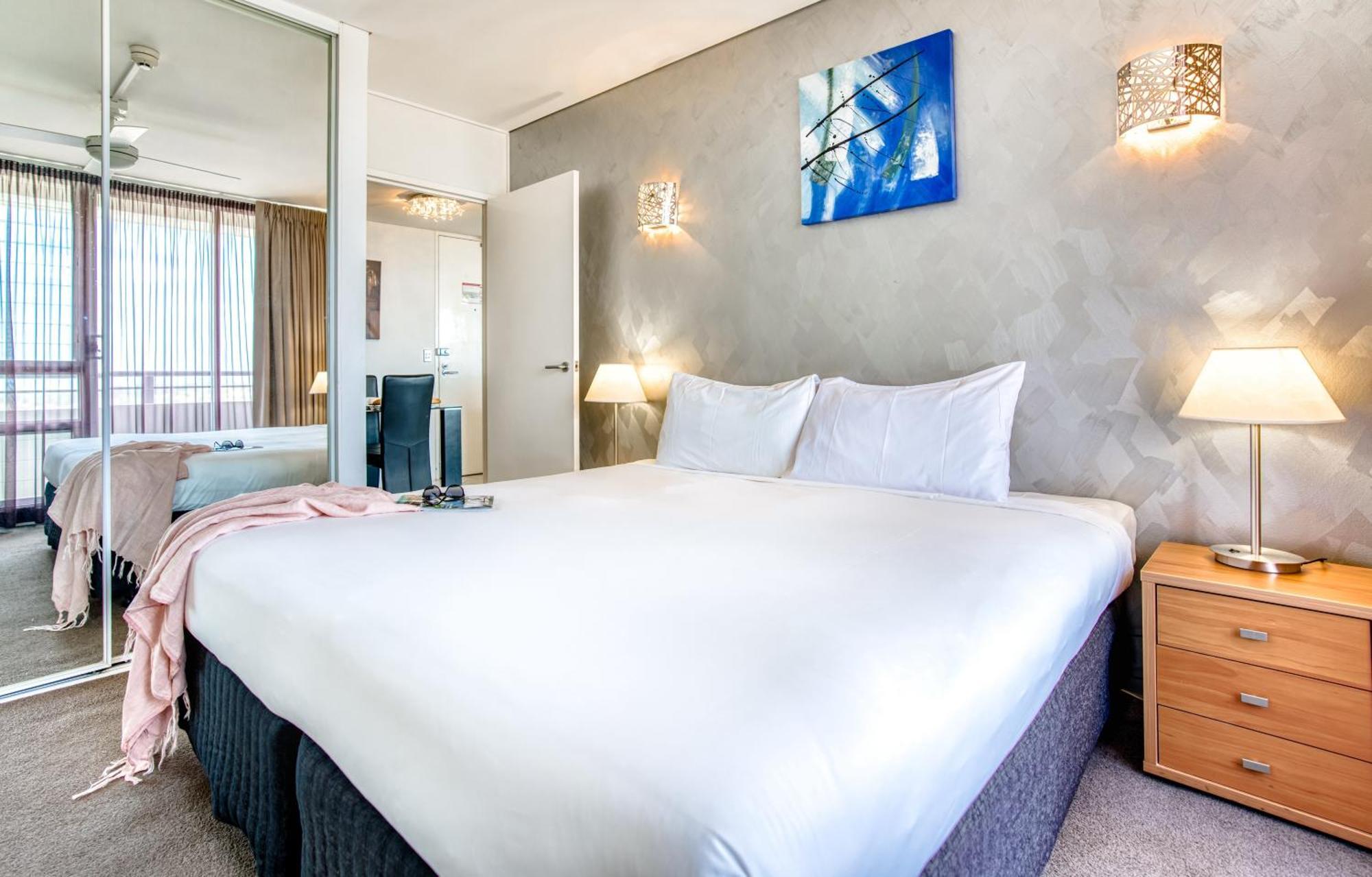 Aparthotel Park Regis Concierge