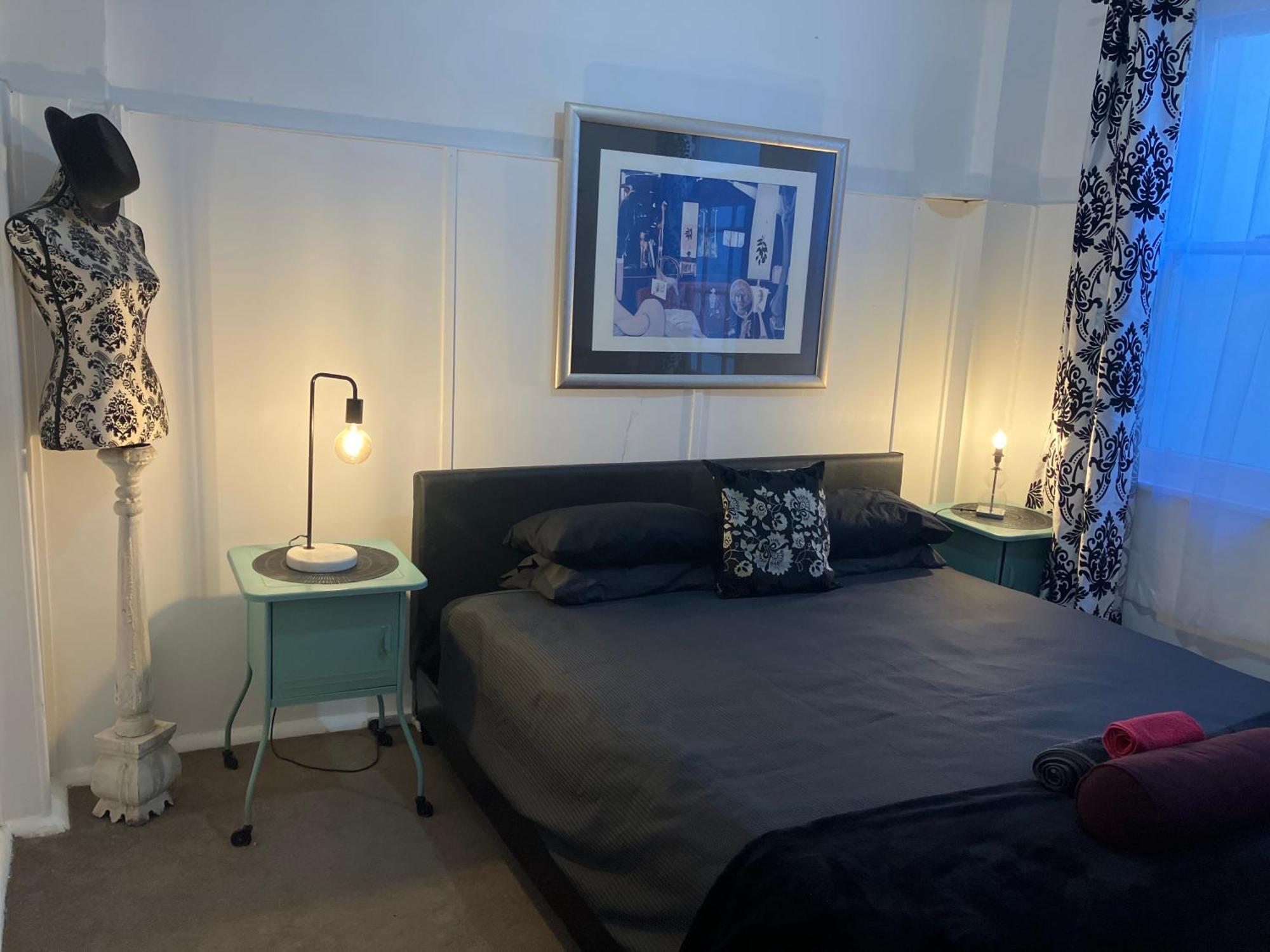 New York Style Sleeping Up To Four Apartment