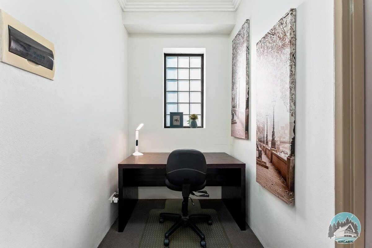 Aircabin - Parramatta - Free Parking - 1 Bed Apartment *