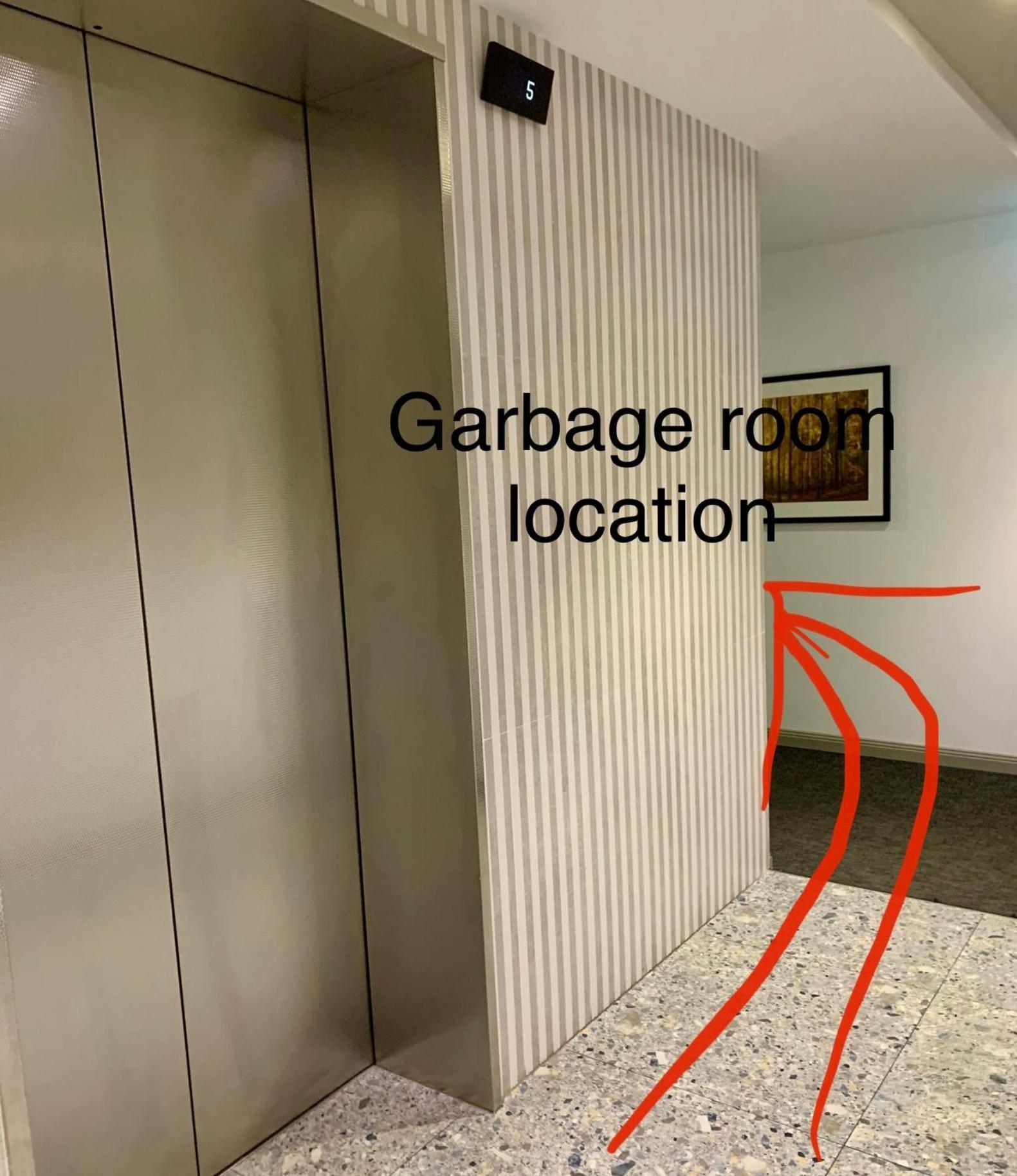 Amazing 1 Bedroom With Large Living & Extra Sleeping Space -up To 5 Ppl Gym Jacuzzi Pool Sauna And Garden With Bbq Apartment Sydney