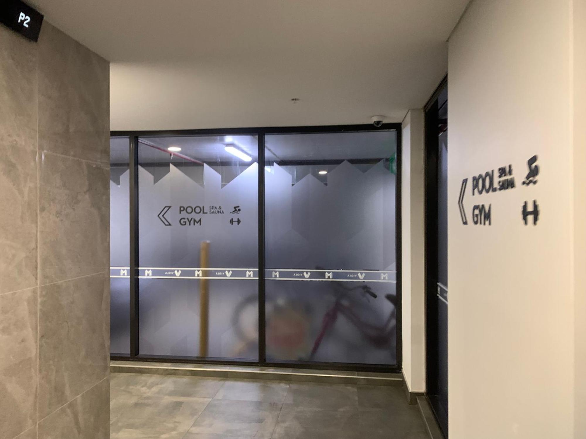 Amazing 1 Bedroom With Large Living & Extra Sleeping Space -up To 5 Ppl Gym Jacuzzi Pool Sauna And Garden With Bbq Apartment Sydney