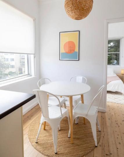 Apartment Stylish & Bright - 5star Location - 200m To The Sand! *