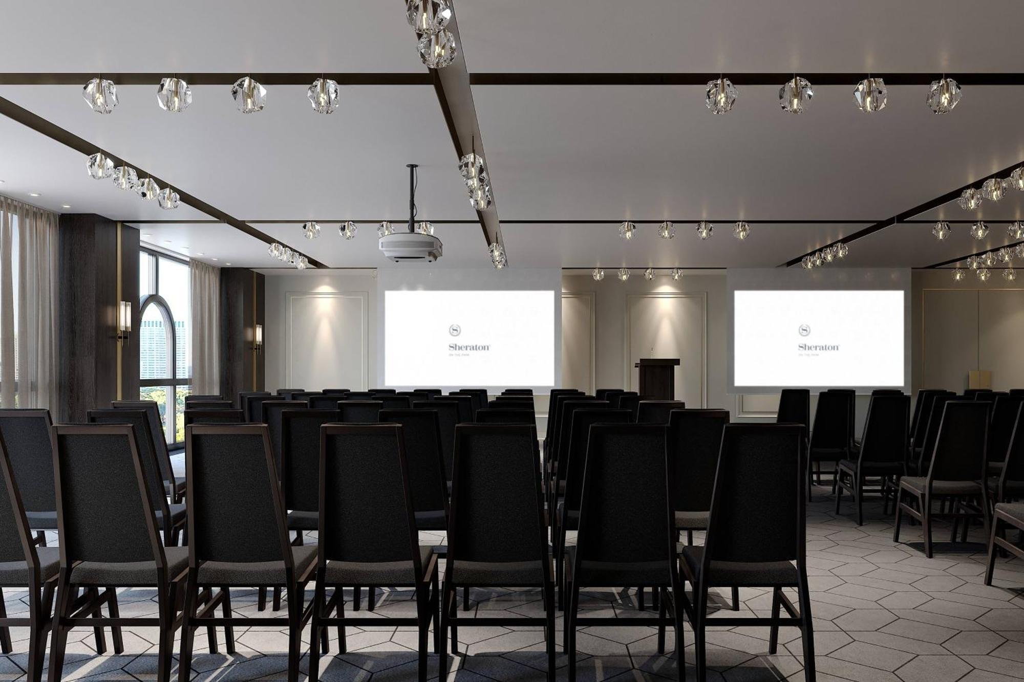 Sheraton Grand Hyde Park 5*
