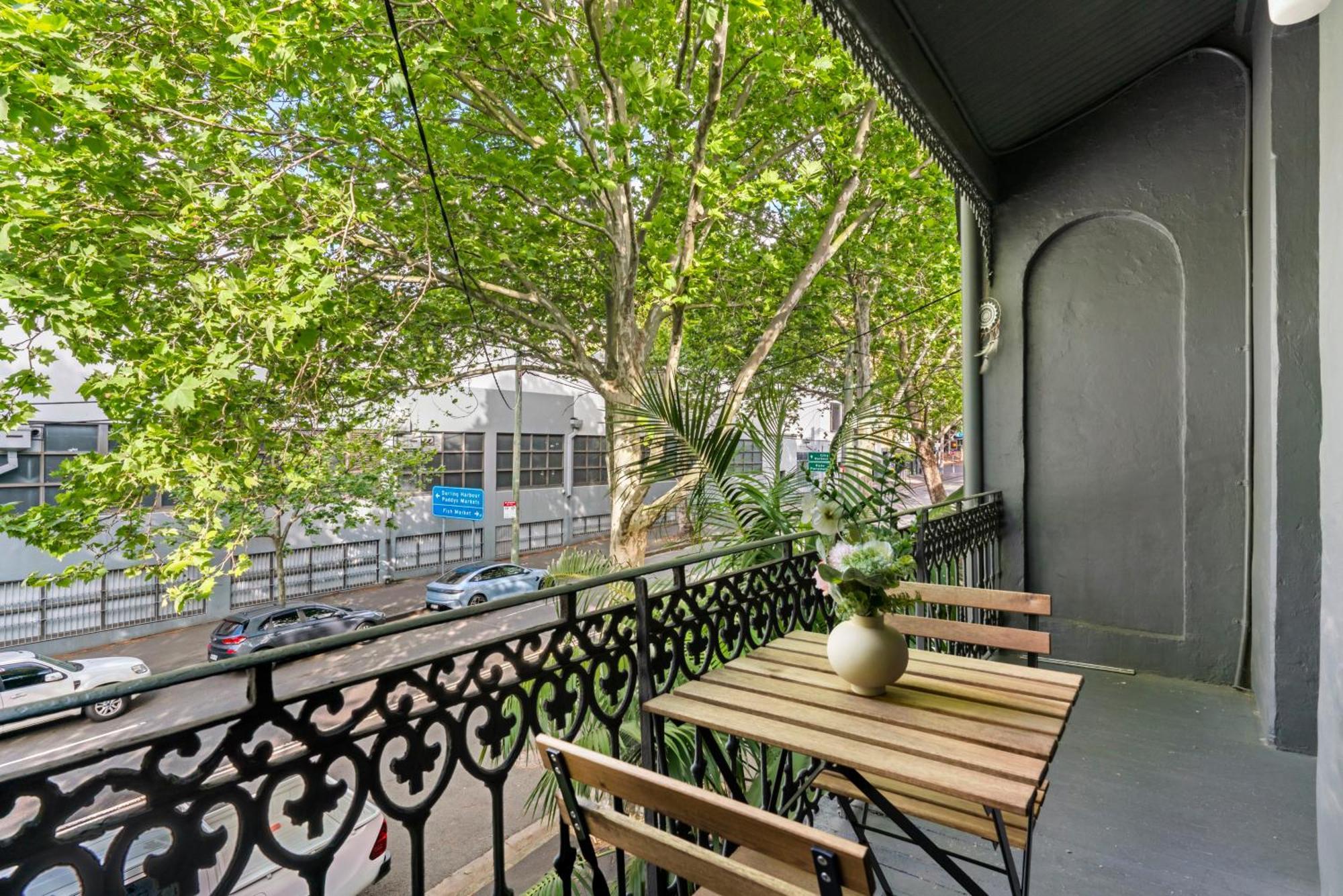 Country In Darling Harbour Retreat Pool *