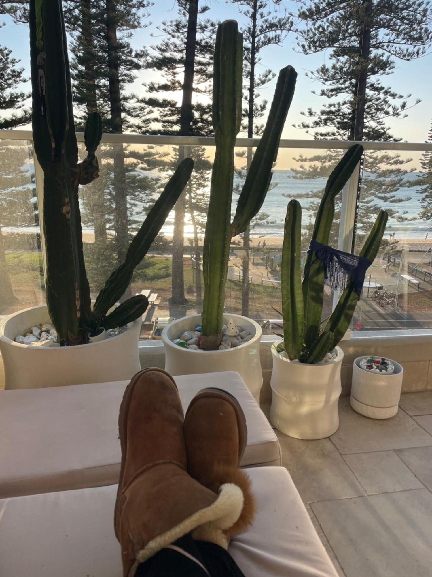 Manly Beachfront Deluxe En-suite Sydney