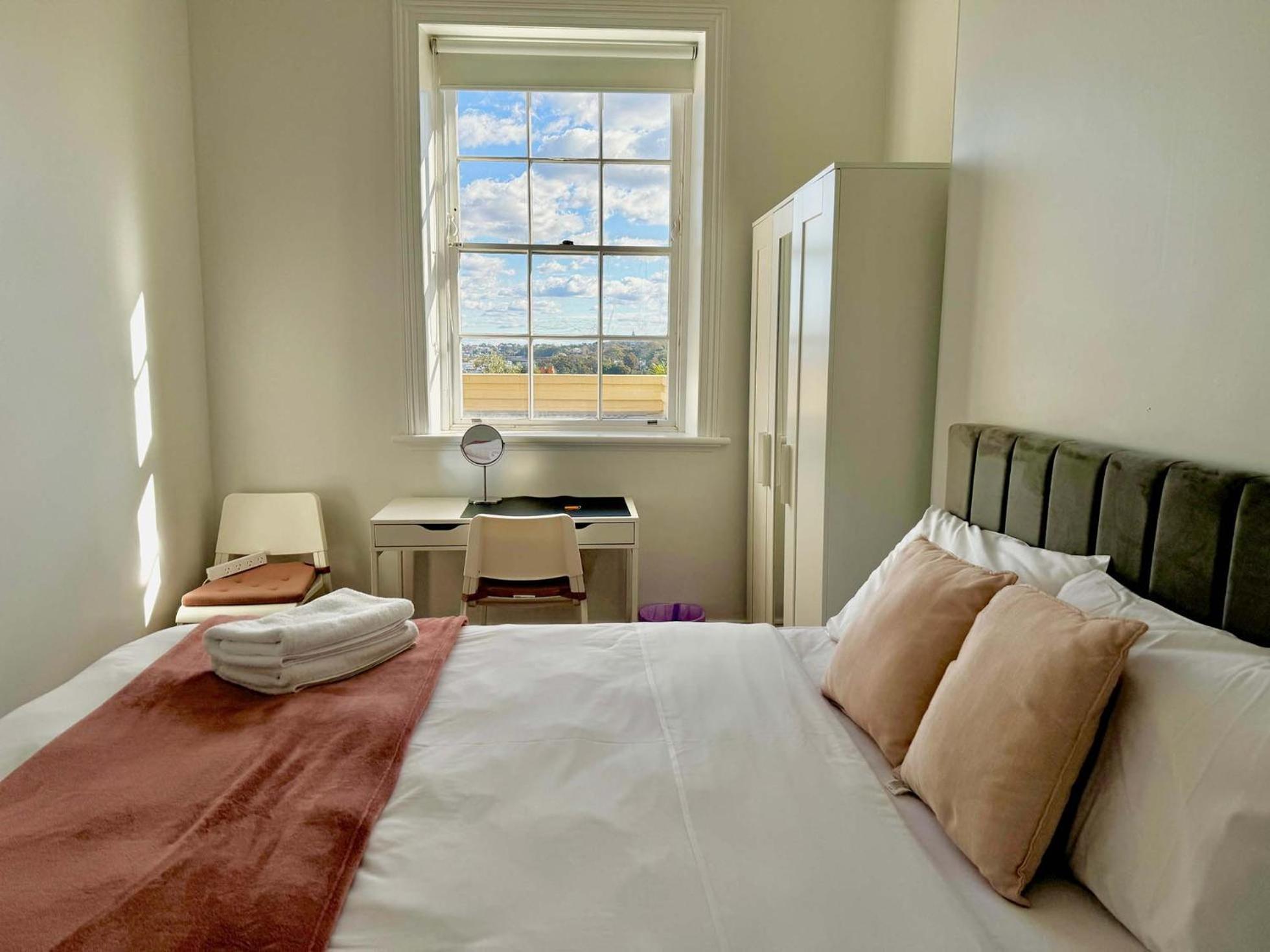 Homestay Millers Point Waterview *