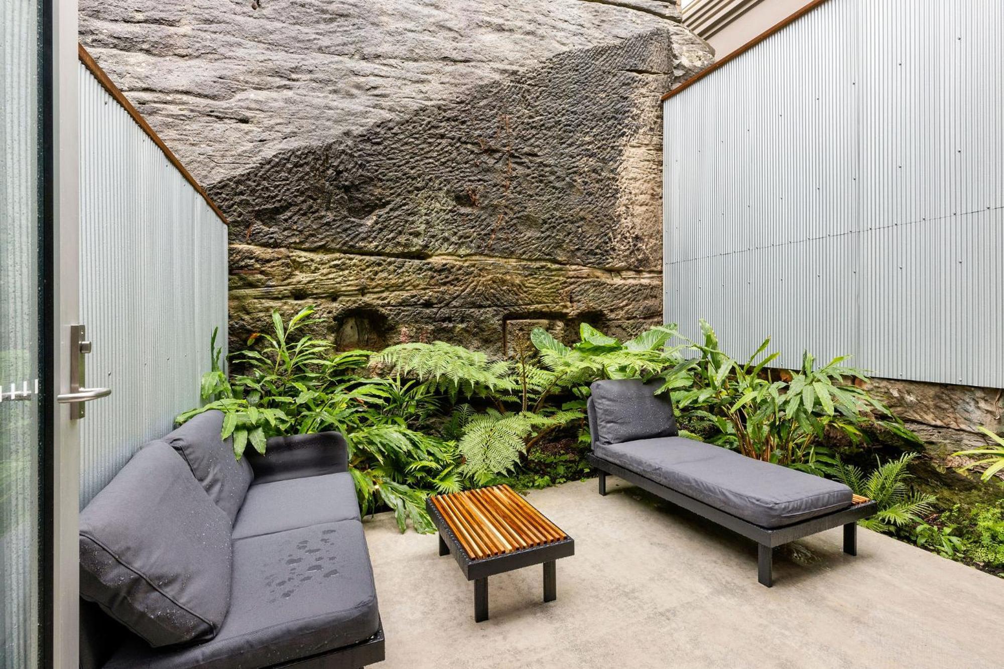 2-4 Trinity Avenue * Sydney