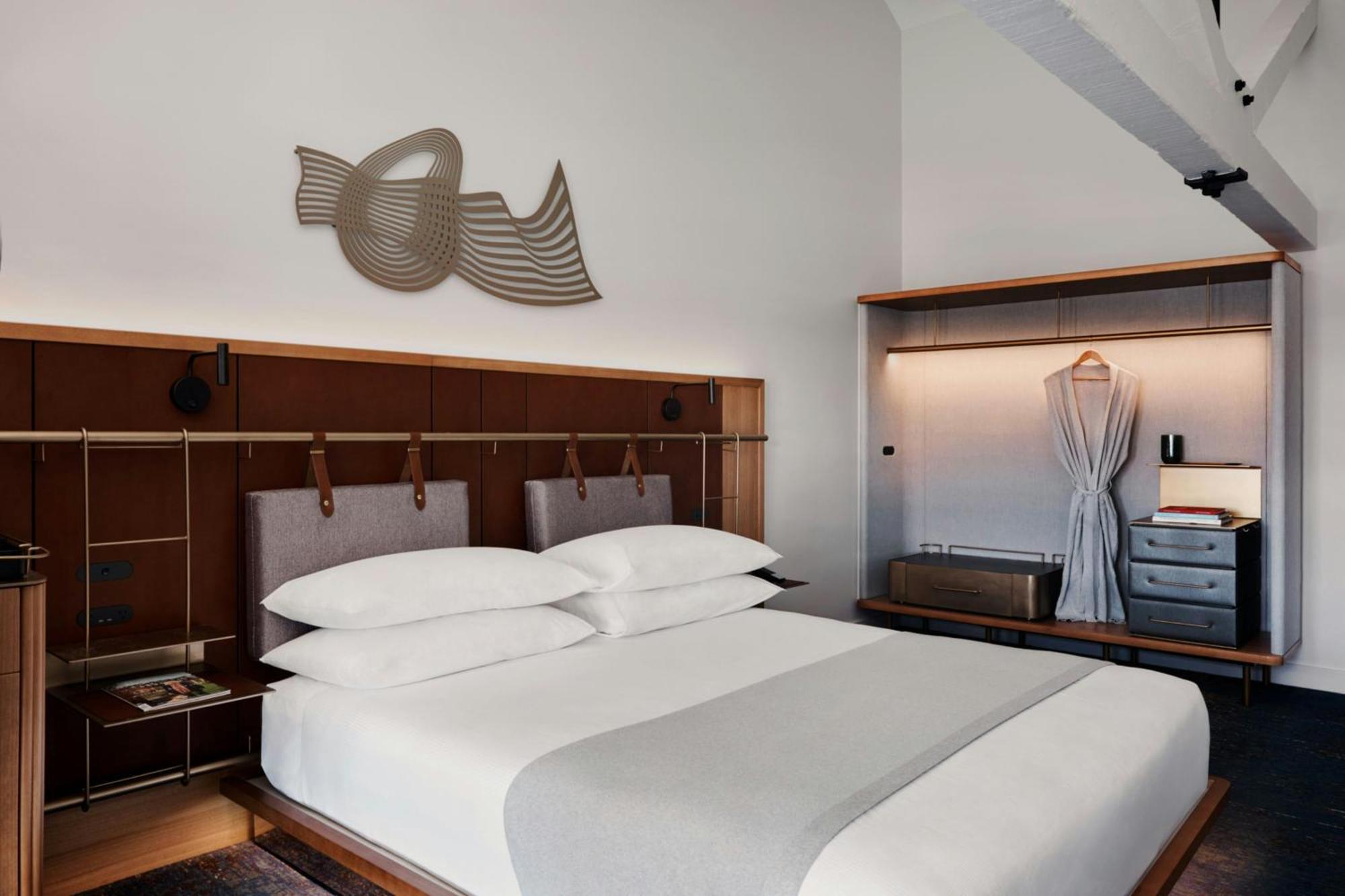 Hotel Pier One Harbour, Autograph Collection 5*