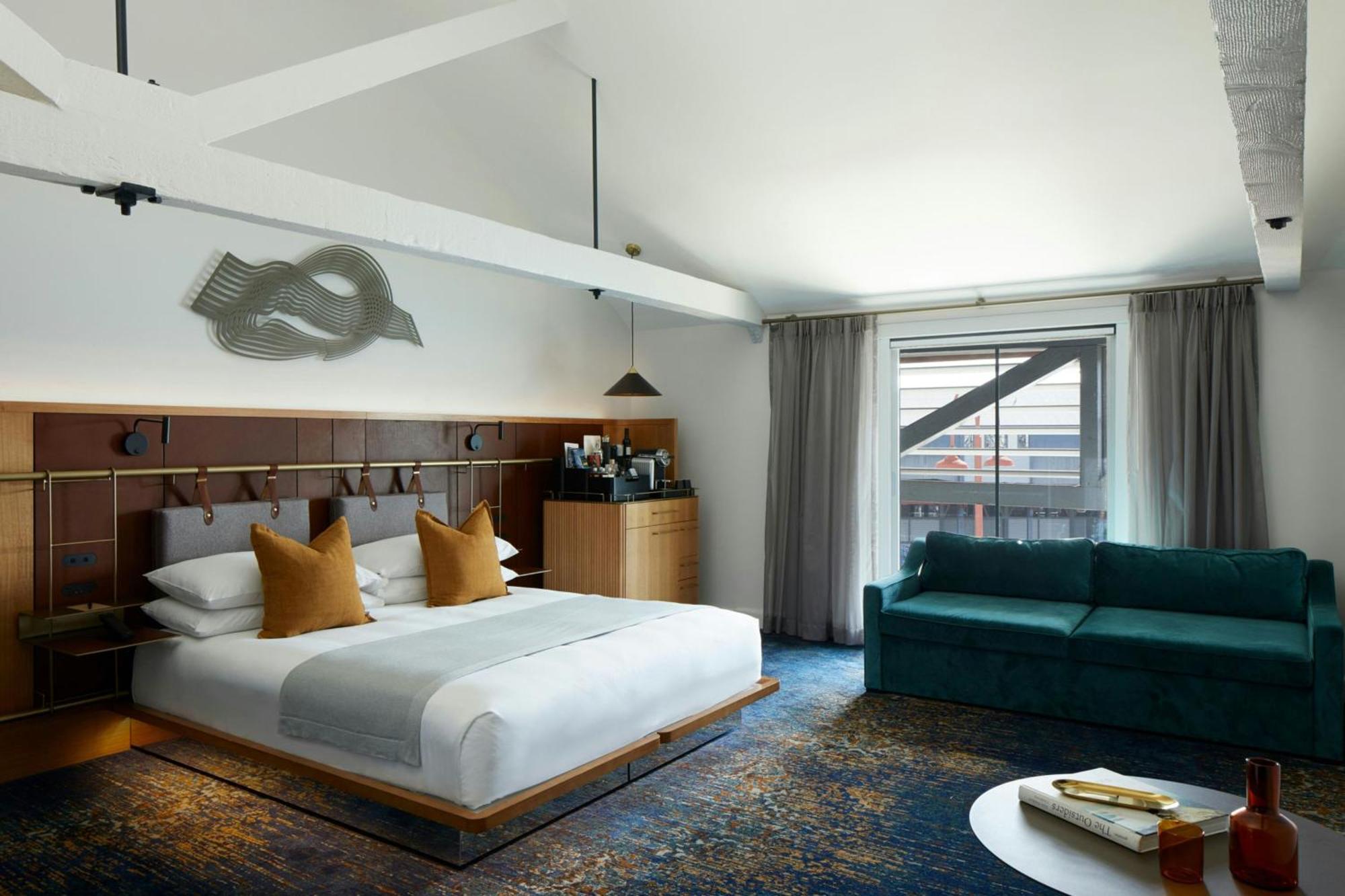 Pier One Harbour, Autograph Collection 5*